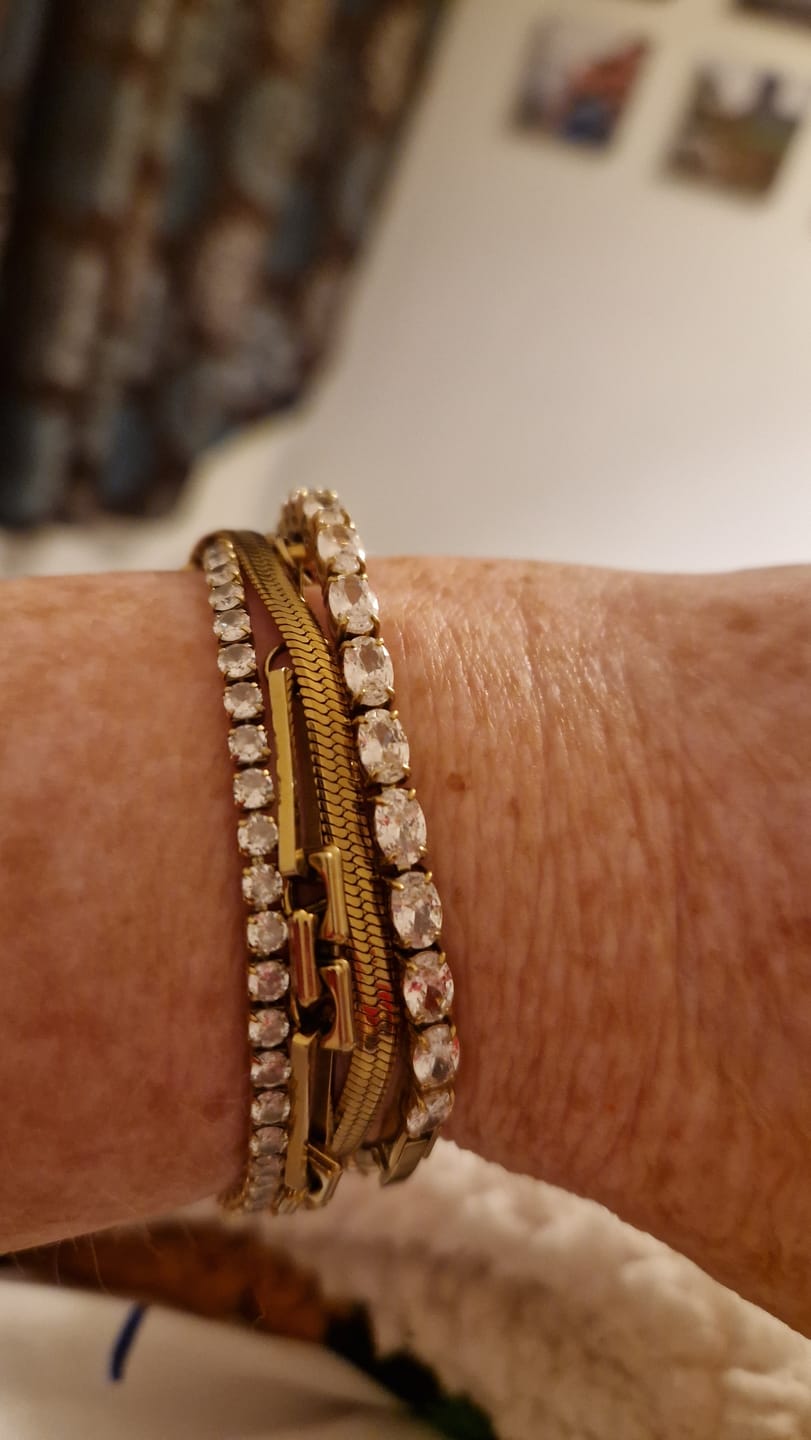 Customer photo review of Oval Tennis Bracelet