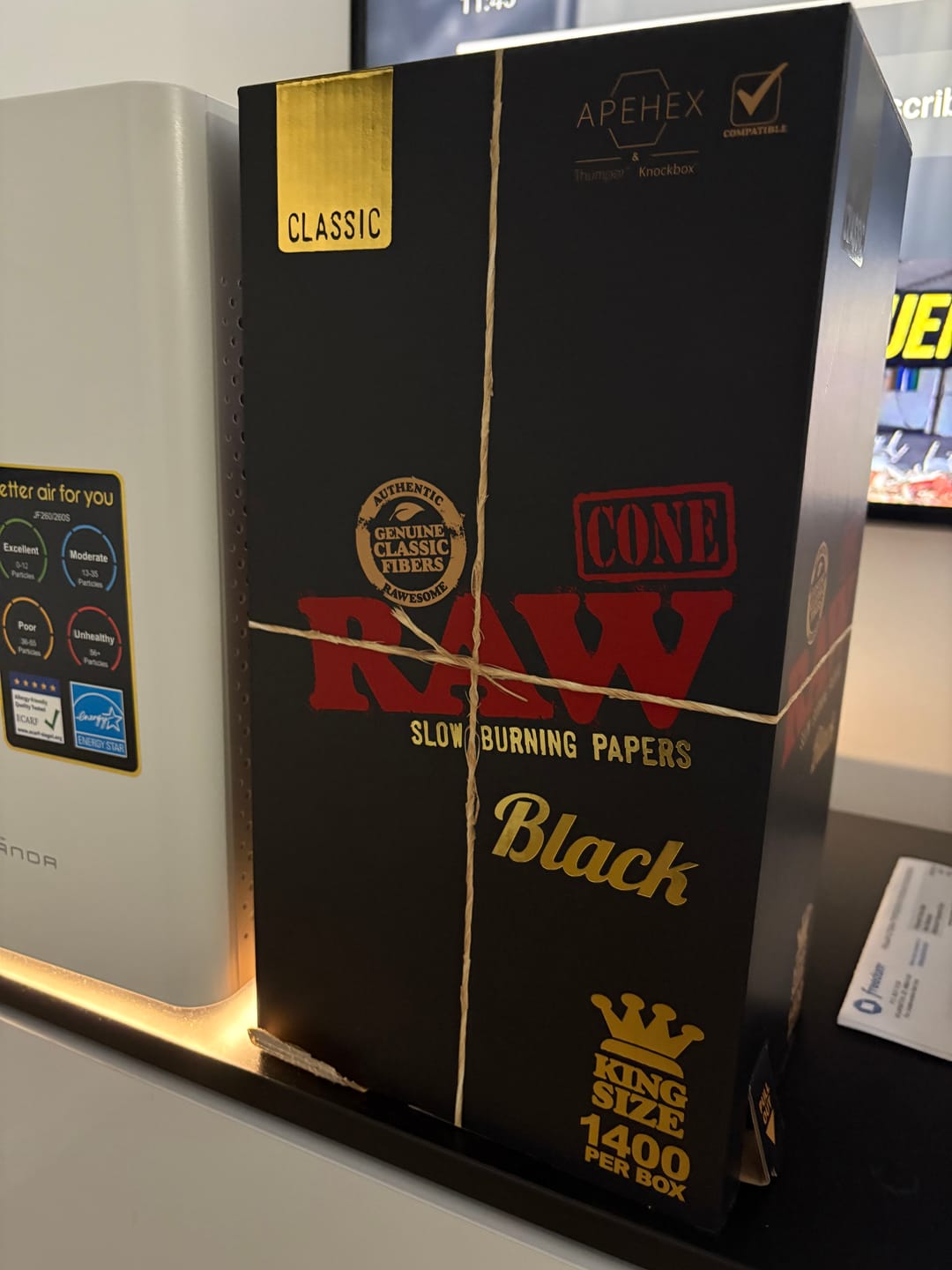 Customer photo review of RAW Black King: Box - 1400 Cones