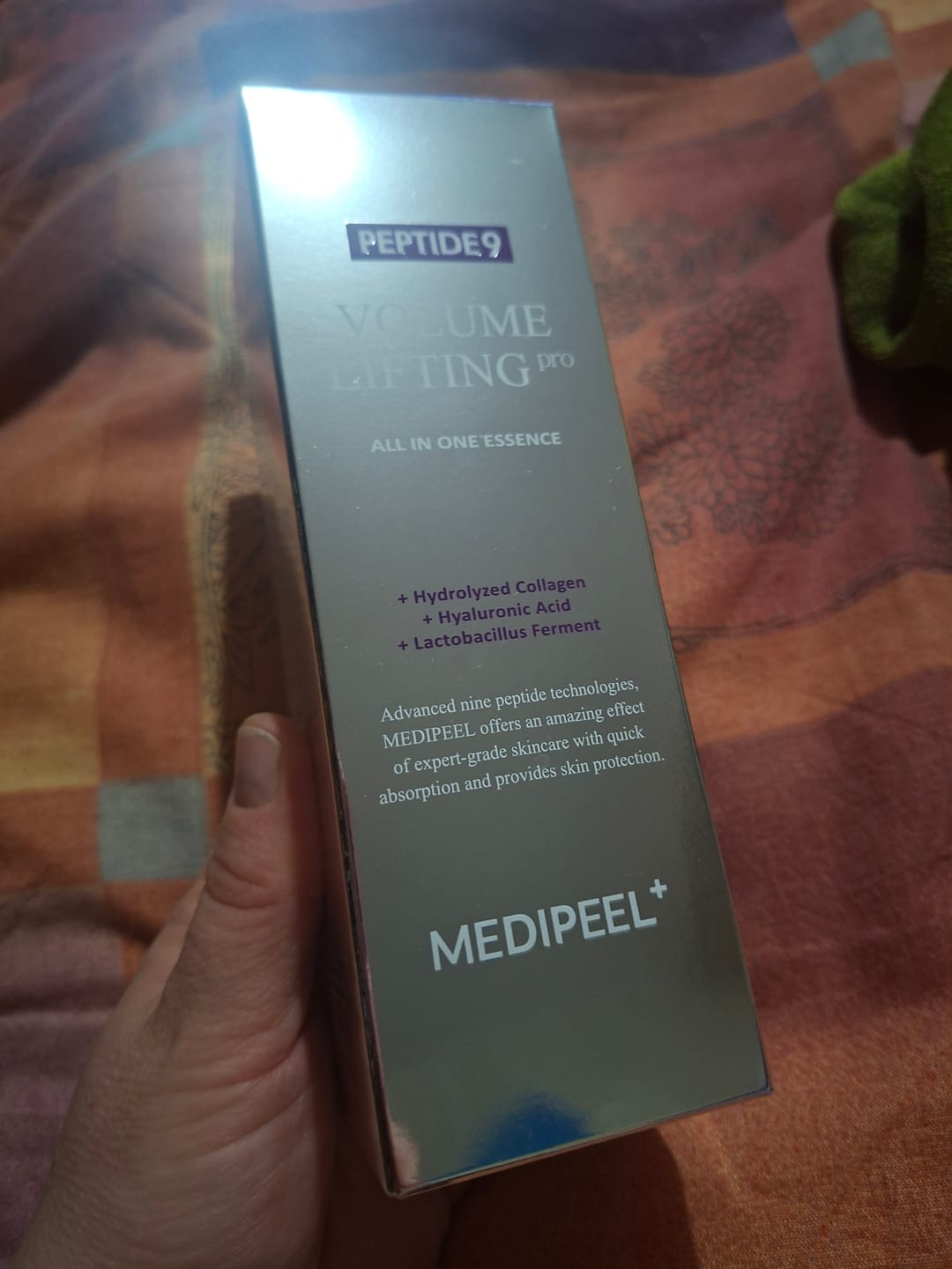 Customer photo review of Skābekļa liftinga esence ar peptīdiem Medi-Peel Peptide 9 Volume Lifting All In One Essence PRO