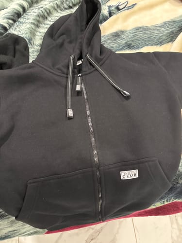 Customer photo review of Pro Club Men's Heavyweight Full Zip Fleece Hoodie