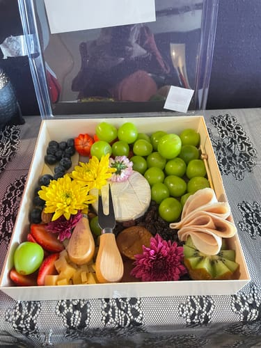 Customer photo review of Cyberjaya Charcuterie Cheese Fruit Grazing Platter (Malaysia)