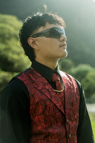 Customer photo review of Barry. Wang Mens Red Collar Vest Paisley Suit Waistcoat Necktie Hanky Cufflinks Set