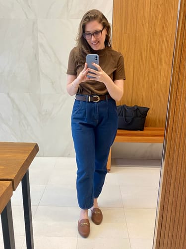 Camila G. review of Calça Jeans Slouchy Cacau Azul Escuro image 1 out of 1