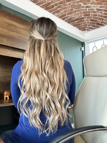 Customer photo review of PU Seamless Clip in Extensions 100% Remy Human Hair 8 Pieces Balayage (#3/8/22)