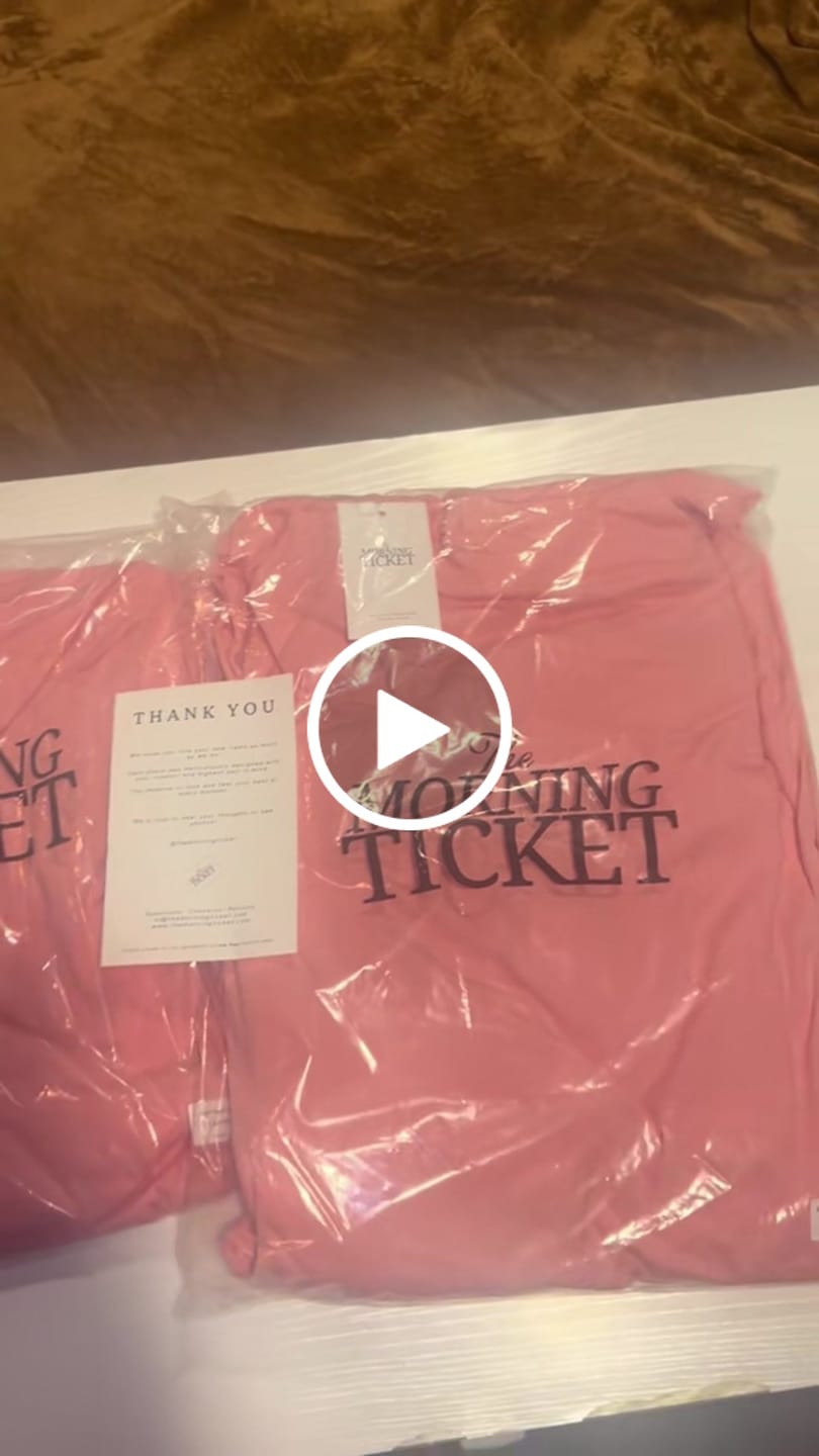 Customer video review of The Princess Robe-Cherry Blossom