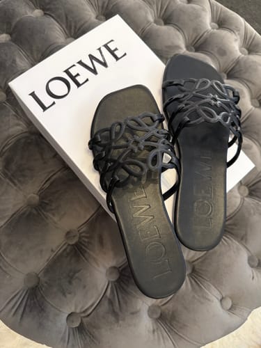 Customer photo review of Loewe 25 Petal Anagram Slides Black Cowhide