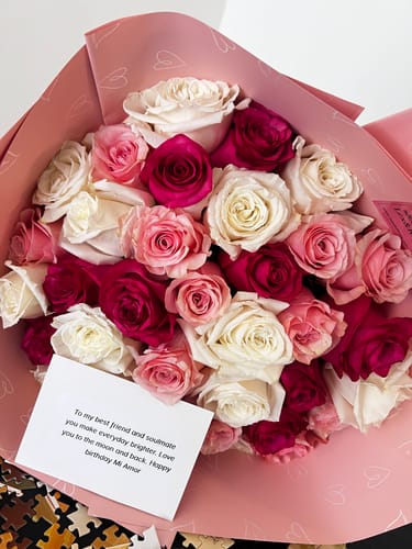 Customer photo review of Hot Pink Deluxe Bouquet
