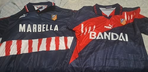 Customer photo review of Camiseta Retro Atletico Madrid Away 97/98