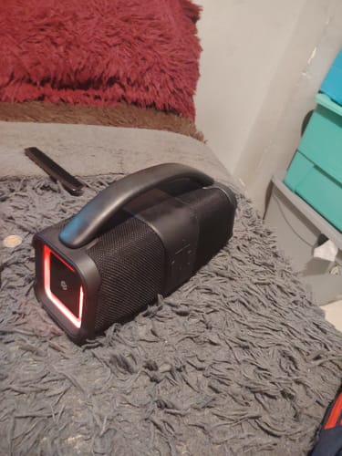 Customer photo review of Bocina inalámbrica portátil | STF Hype Travel | 3 pulgadas 5hrs uso 20W función TWS