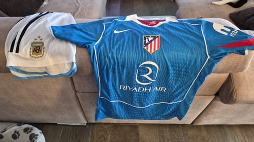 Customer photo review of Camiseta Atletico de Madrid Third 25/26 Jugador