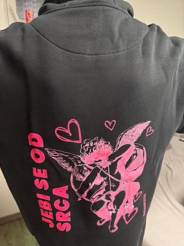 Customer photo review of Jebi se od srca Premium Hoodie
