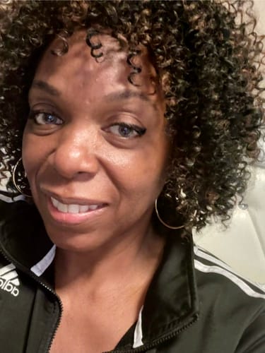 Customer photo review of Vivica A Fox Amore Mio Everyday Collection Full Wig - AW BOLD