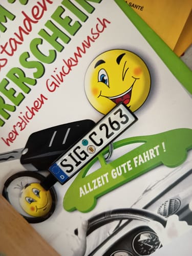 Customer photo review of Kennzeichen Schlüsselanhänger Mini Nummernschild Metall