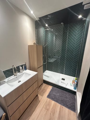 Customer photo review of Panneau Mural Chevron Vert Mat - Salle de bain - Motif Zellige Vert PVC