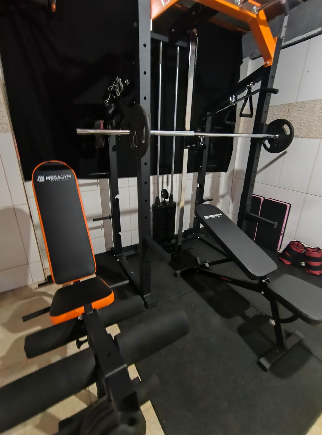 Customer photo review of Estação De Musculação Mega Rack Full Com Polia Móvel Flutuante