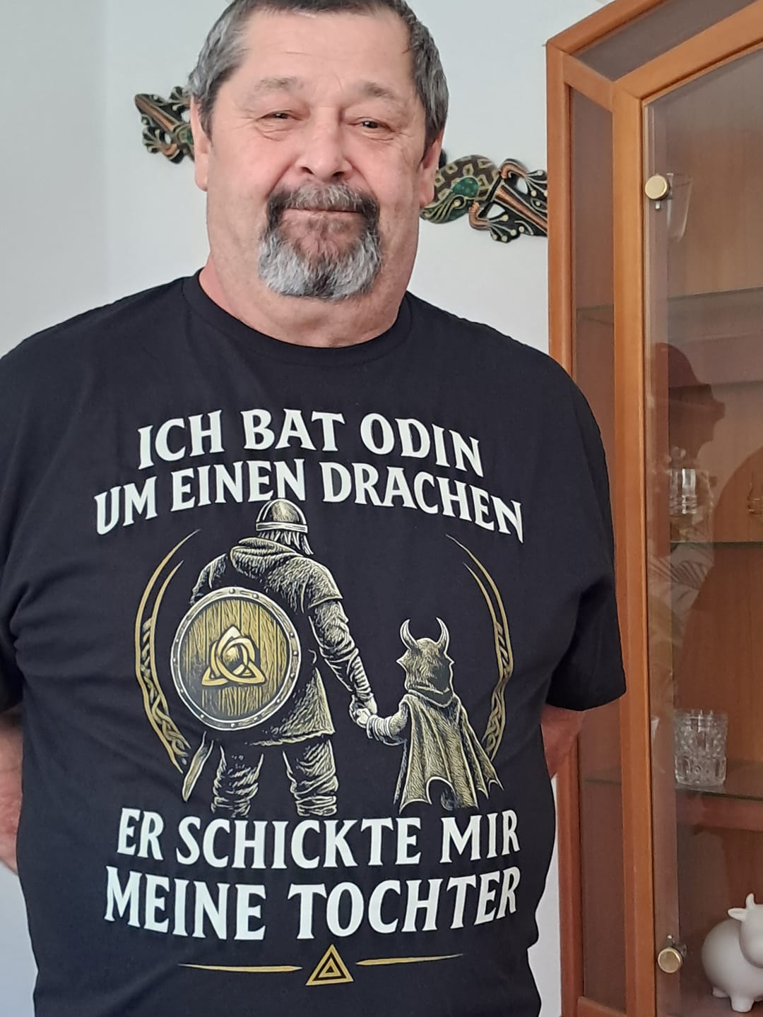 Customer photo review of Odin´s Bitte - Basic Shirt Unisex