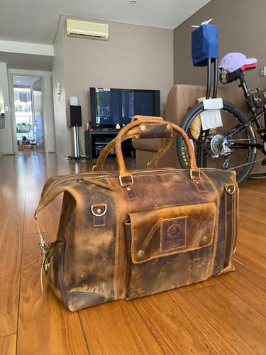 Customer photo review of Branson Leather Weekend Bag