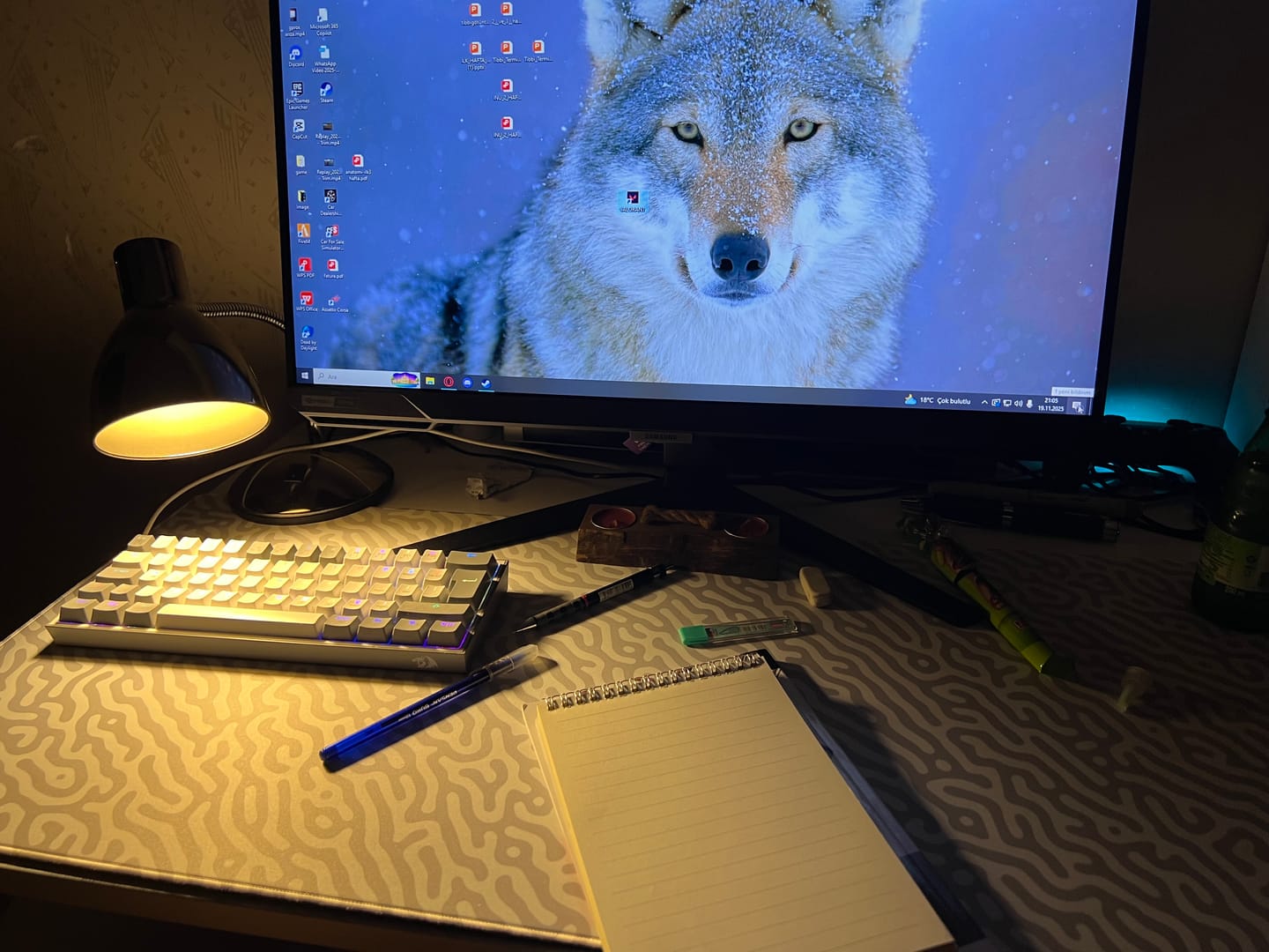 Customer photo review of Wraith Studio Jungle Maze Deskmat