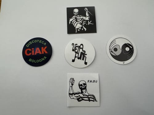 Customer photo review of 500 sticker 5x5 cm - OFFERTA