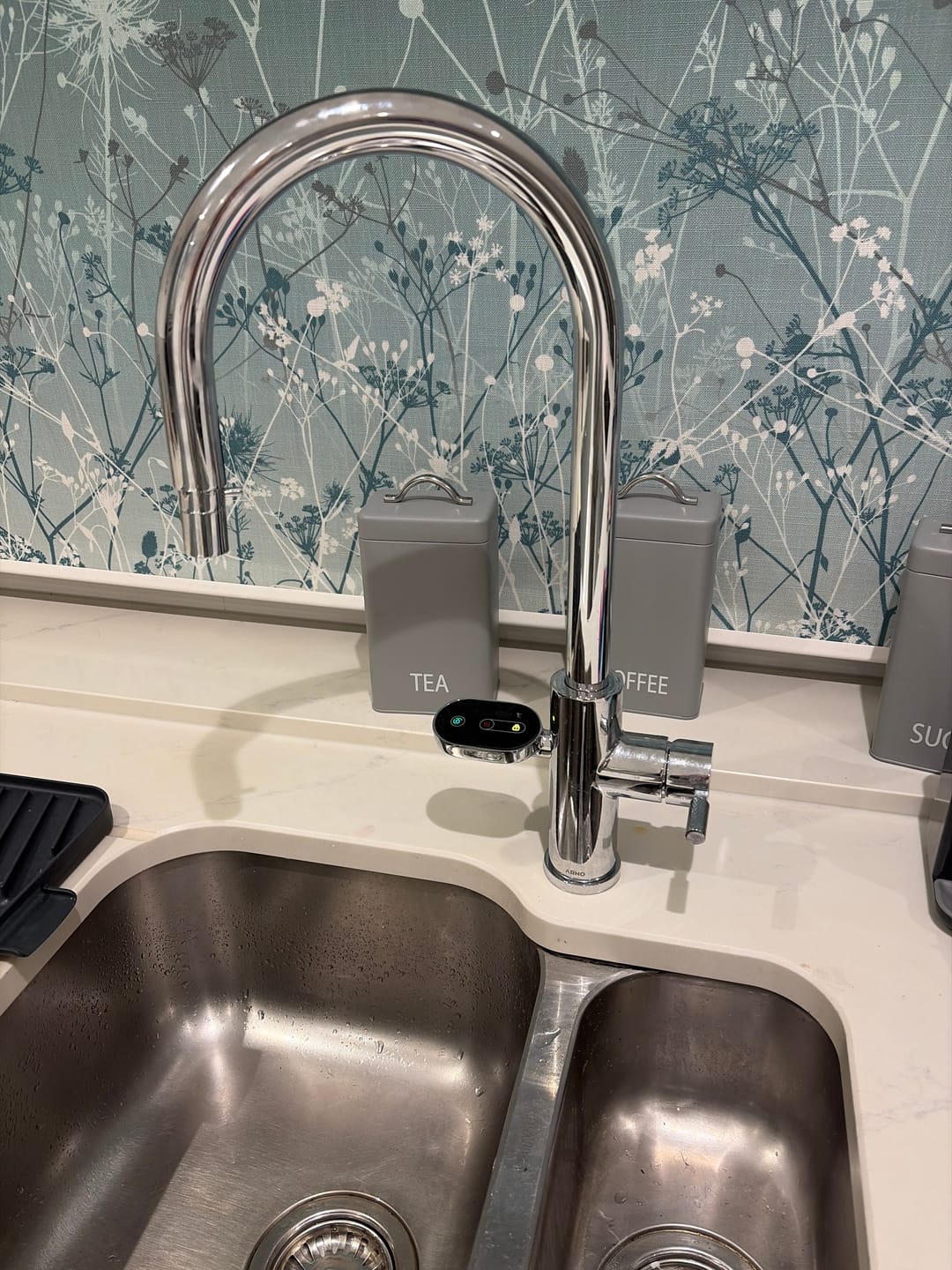 Customer photo review of ARNO Flex 4 in 1 Chrome Instant Boiling Hot Water Tap