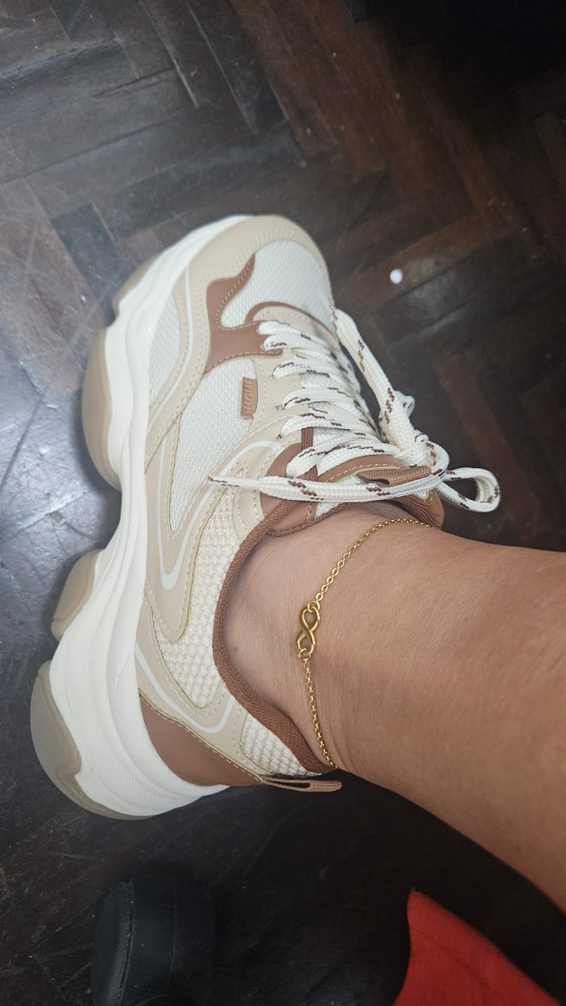 Customer photo review of Tornozeleira Infinito Banhado em Ouro 18K