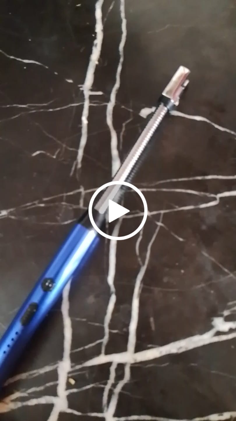 Customer video review of Flexible Rechargeable Electric Lighter - Lot Imported