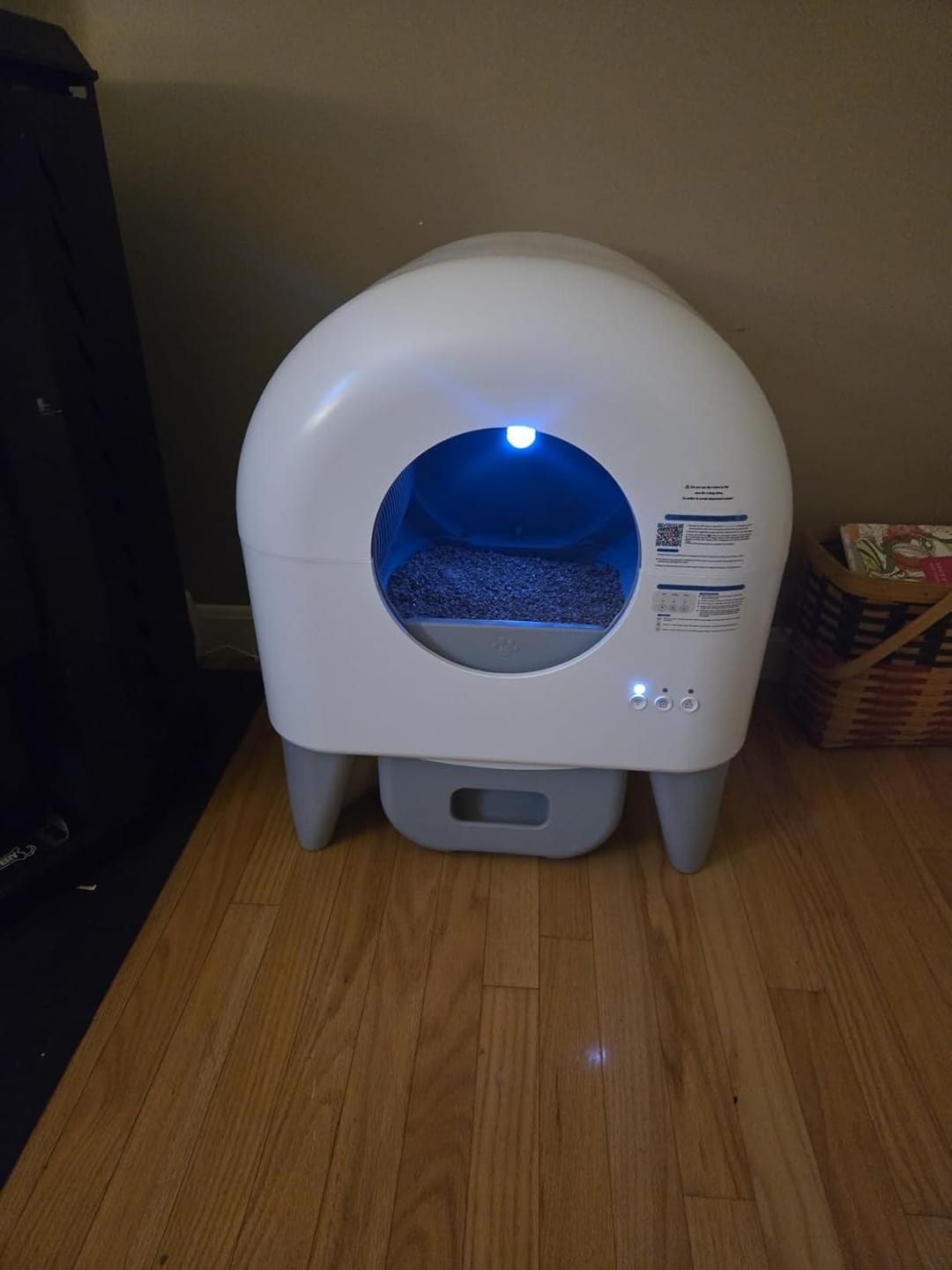 Customer photo review of Cumrige M4 Self-Cleaning Litter Box | Smart Odor-Control Automatic Cat Litter Box