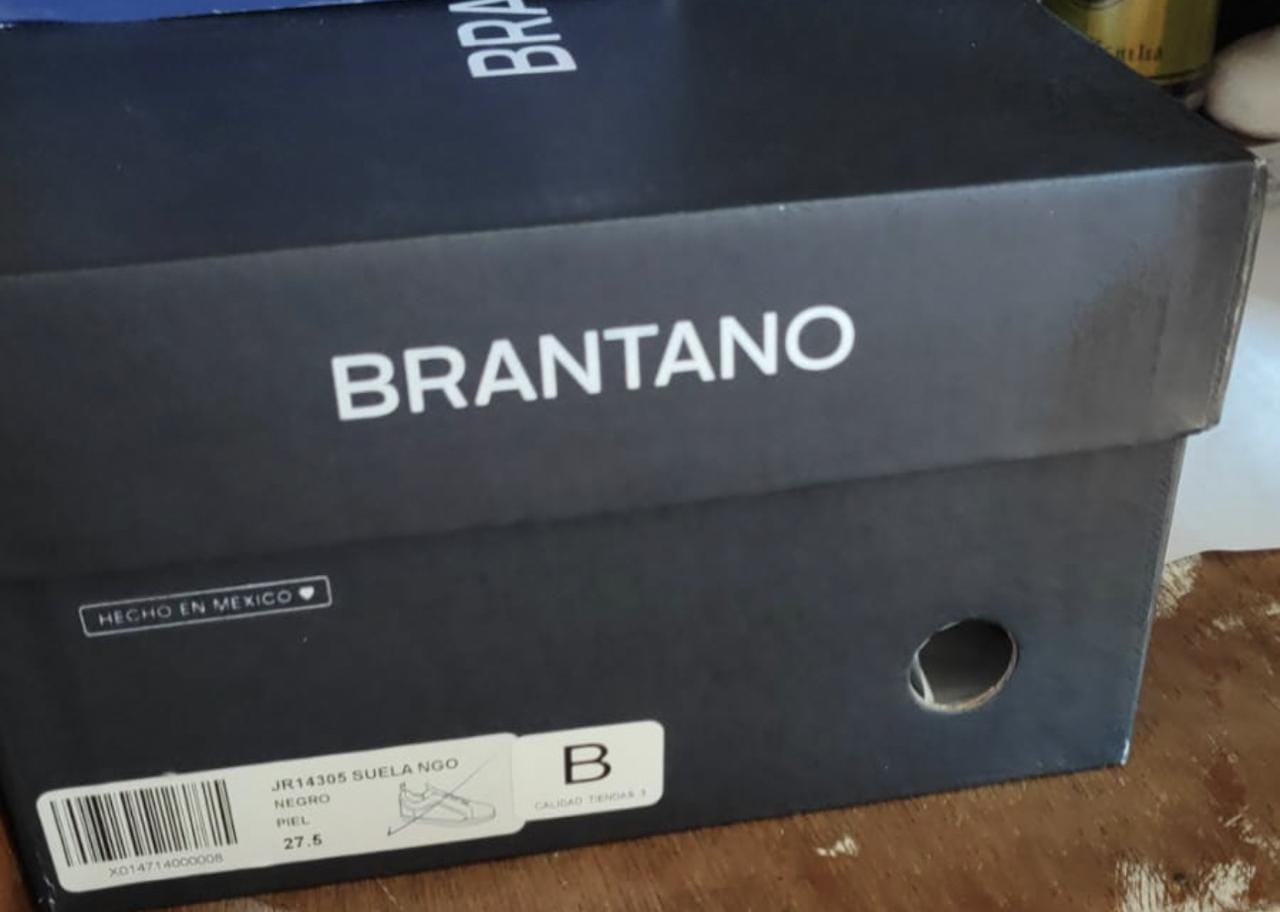 Customer photo review of SNEAKER SLIP ON PIEL NEGRO