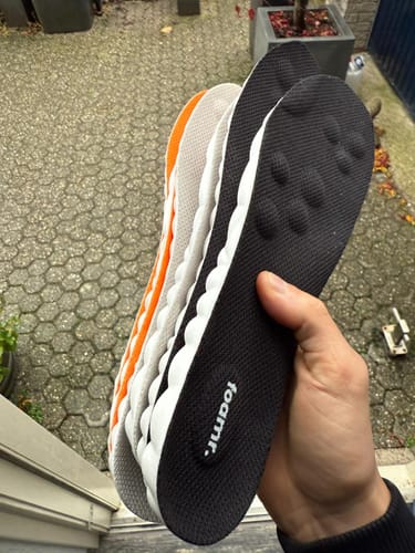 Customer photo review of Foamr® Solette massaggianti – Sollievo per Sperone calcaneare e Fascite plantare