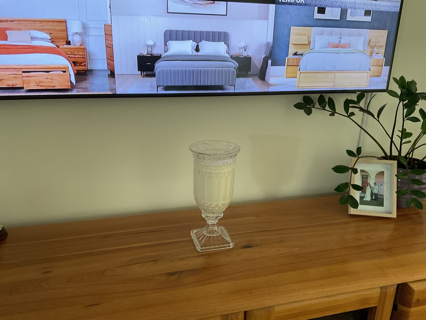 Customer photo review of Orange Flower & Coconut (Orange Peel | Toasted Coconut | Orange Flower) - Crystal Vase Candle | 200hr Burn