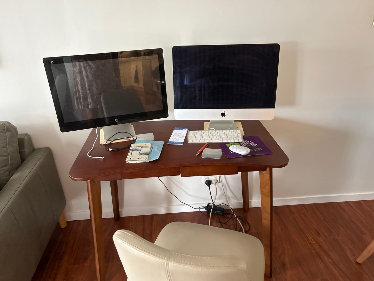 Customer photo review of Draylen Walnut Color Solid Wood Study Desk with Drawers/Rubberwood/Curved/1M/1.2M