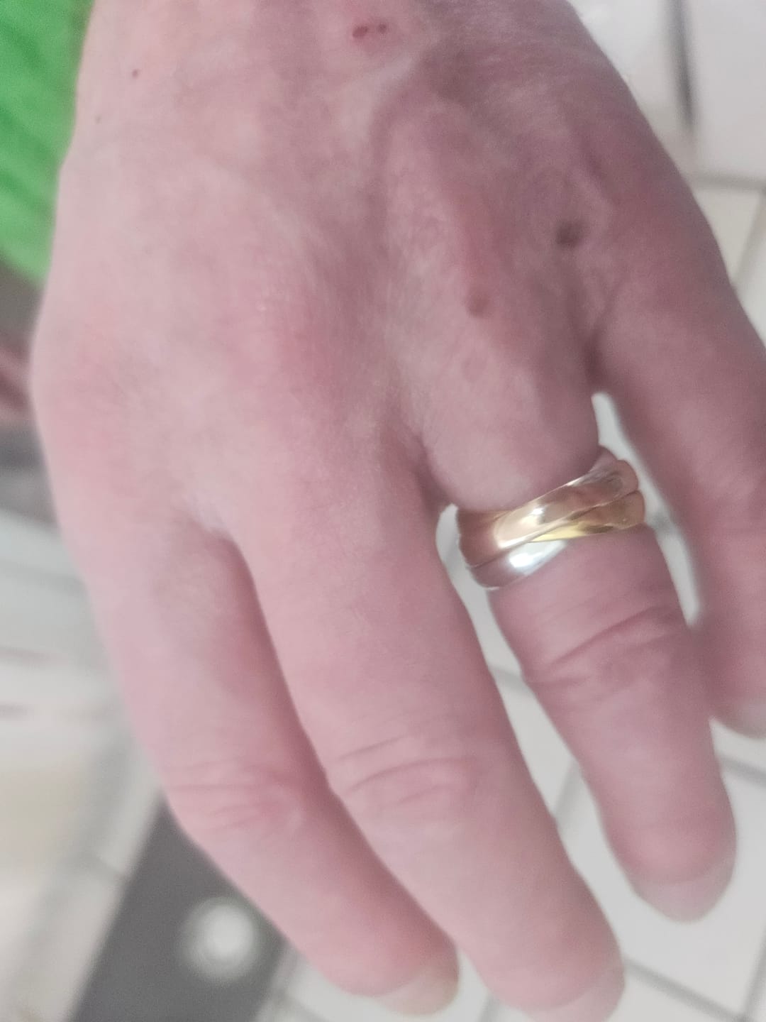 Customer photo review of Molto Embrace Ring