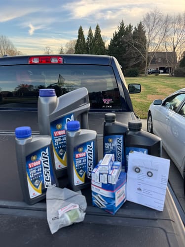 Customer photo review of Suzuki Outboard -100 Hour- Complete Oil Change Kit - DF115A/140A