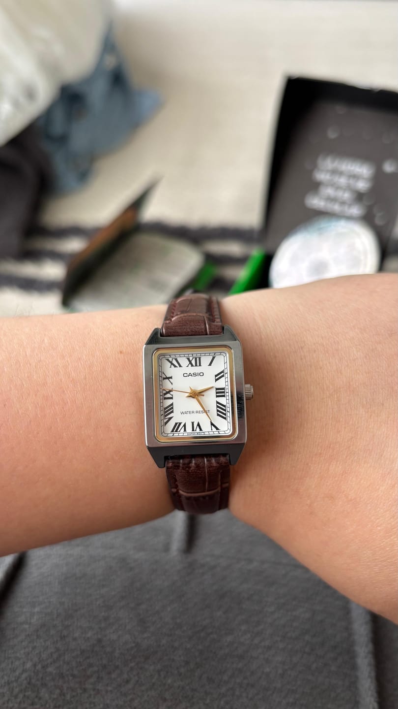 Customer photo review of Reloj Casio Tank Análogo LTP-V007L-7B2UDF Cuero Dial Blanco