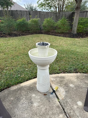 Customer photo review of Two Button Fountain Pump and Battery Compartment - no connection port