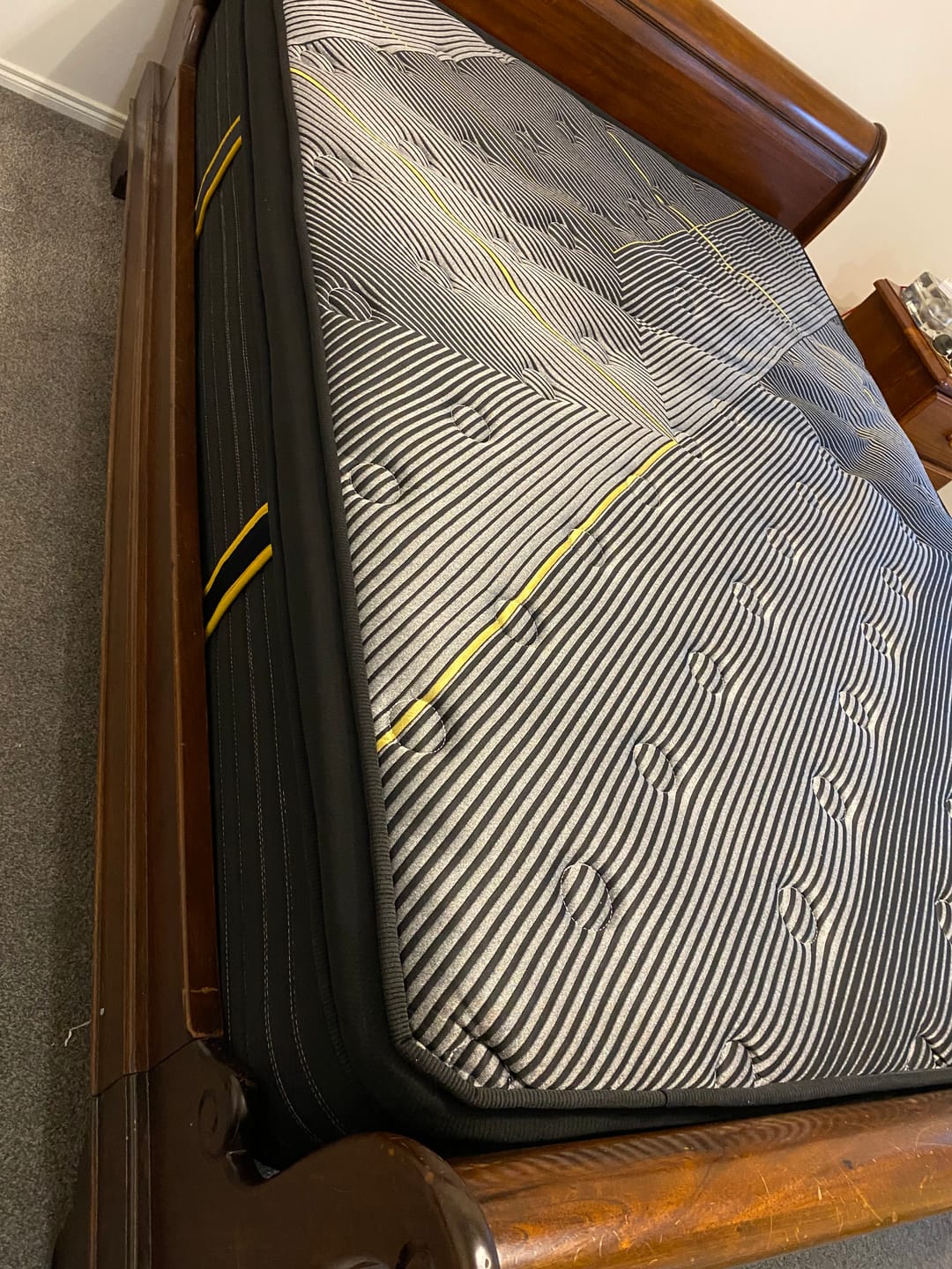 Customer photo review of Dreamz Queen Size Spring Mattress Bamboo Euro Top Bed Pocket HD Egg Foam 35cm
