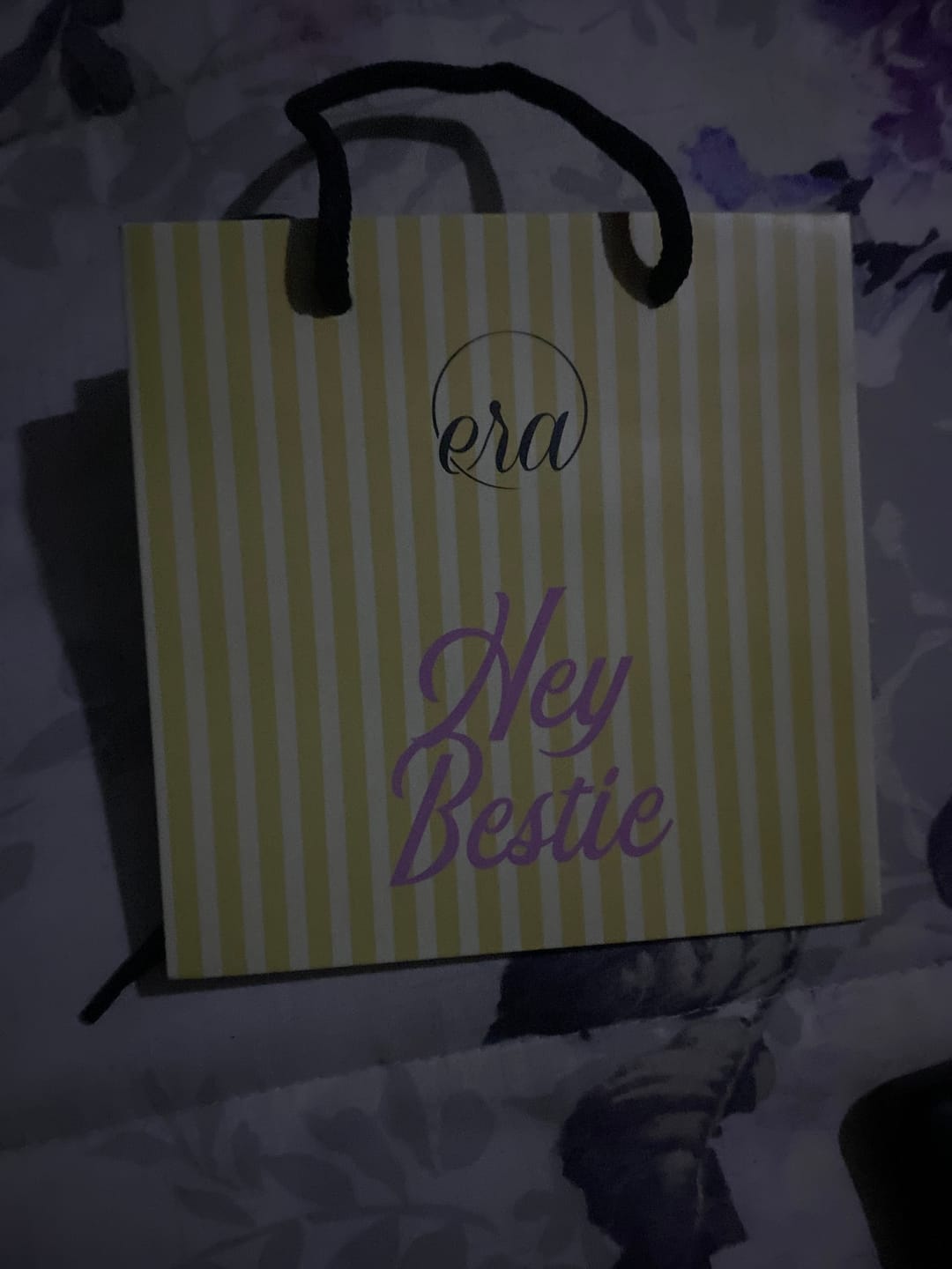 Customer photo review of Yellow Era Gift Bag