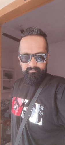 Customer photo review of Smuggler | Matt Black & Silver Unisex Sunglasses | Black Lens - MG6421