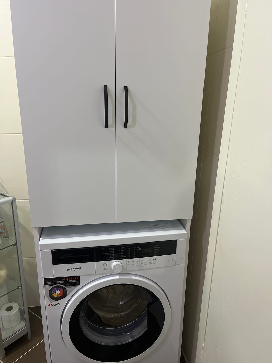 Customer photo review of Rani KD110 Çamaşır Makinesi Dolabı 2 Kapaklı 2 Raflı Banyo Dolabı Beyaz