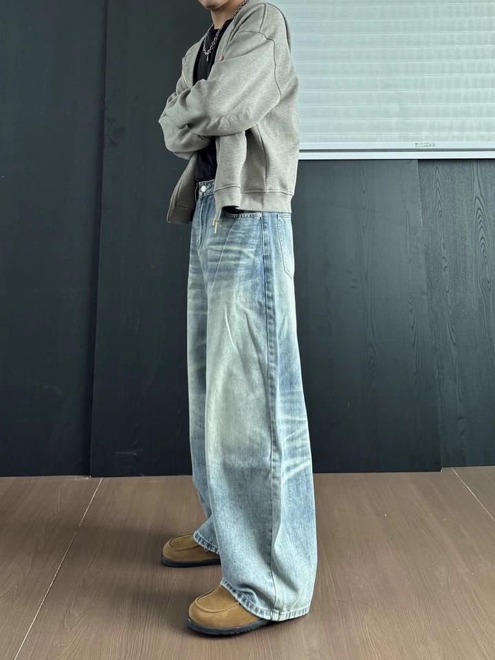 Customer photo review of Aelfric Eden Baggy Barrel Washed Jeans