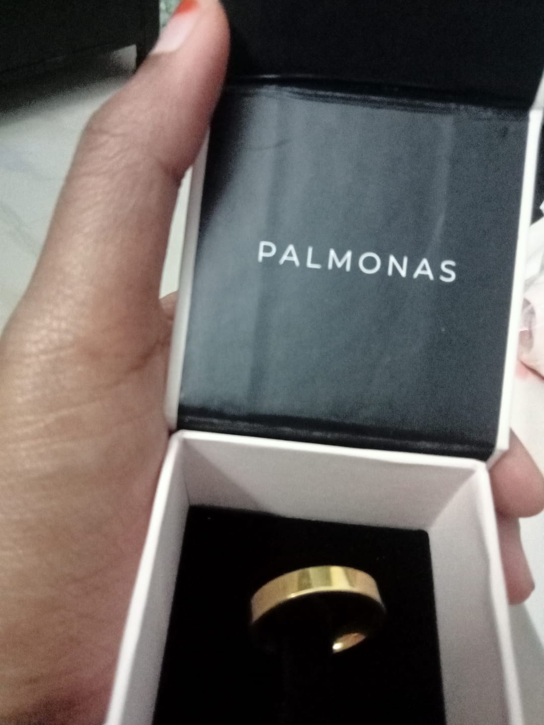 Customer photo review of Vintage Gold Band Ring