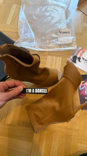 Customer photo review of Ellen Caramel