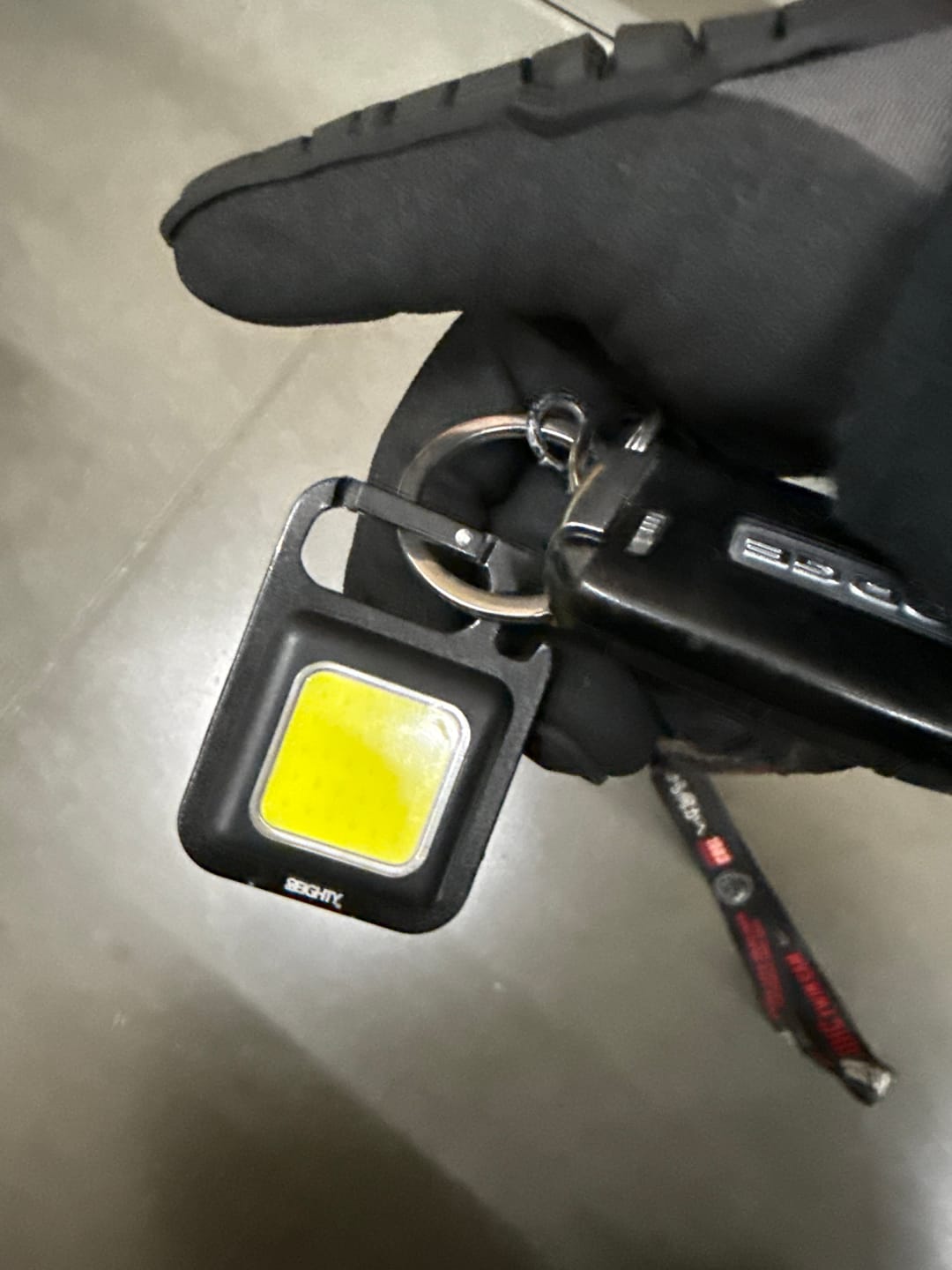 Customer photo review of 80Eighty® Mini 3-1 Flashlight Keychain
