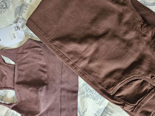 Laura O. review of Calça Jeans Wide Leg Buriti Marrom Escuro image 1 out of 1