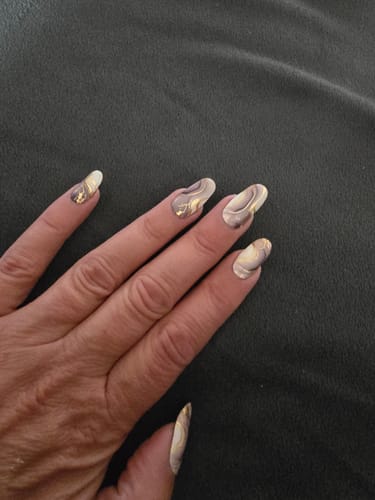 Kundenbewertung mit Foto zu UV Gel: Mocha Mousse Marble