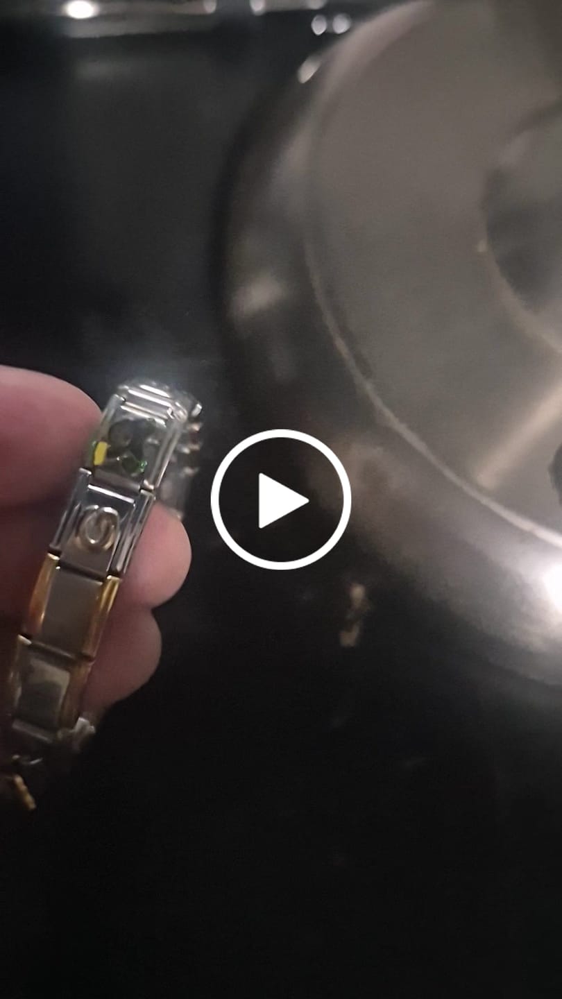 Customer video review of IB Charm Letras