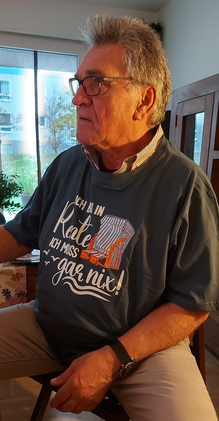 Customer photo review of Ich bin in Rente · Unisex Premium Bio T-Shirt