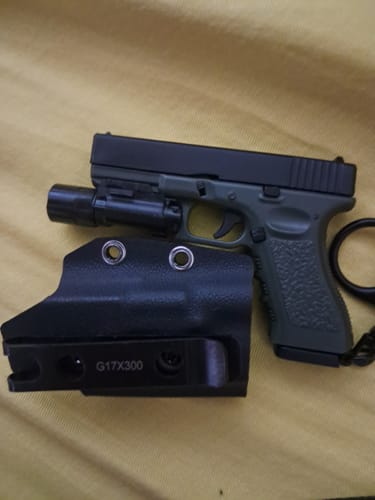 Customer photo review of Soetac 1:3 Mini Keychain G17 Style