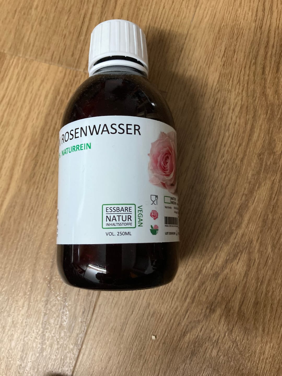 Customer photo review of Mizellenwasser Rosenwasser Make Up Entferner Reinigen und Pflegen 100% Natur