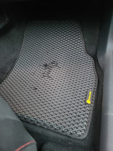 Customer photo review of Dywaniki samochodowe na zamówienie - Przód i tył